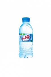 nước uống Lavie tại làng việt kiều châu âu